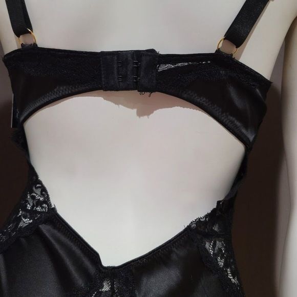 Fredericks of Hollywood Parissa Satin Teddy Lingerie - Picture 9 of 16